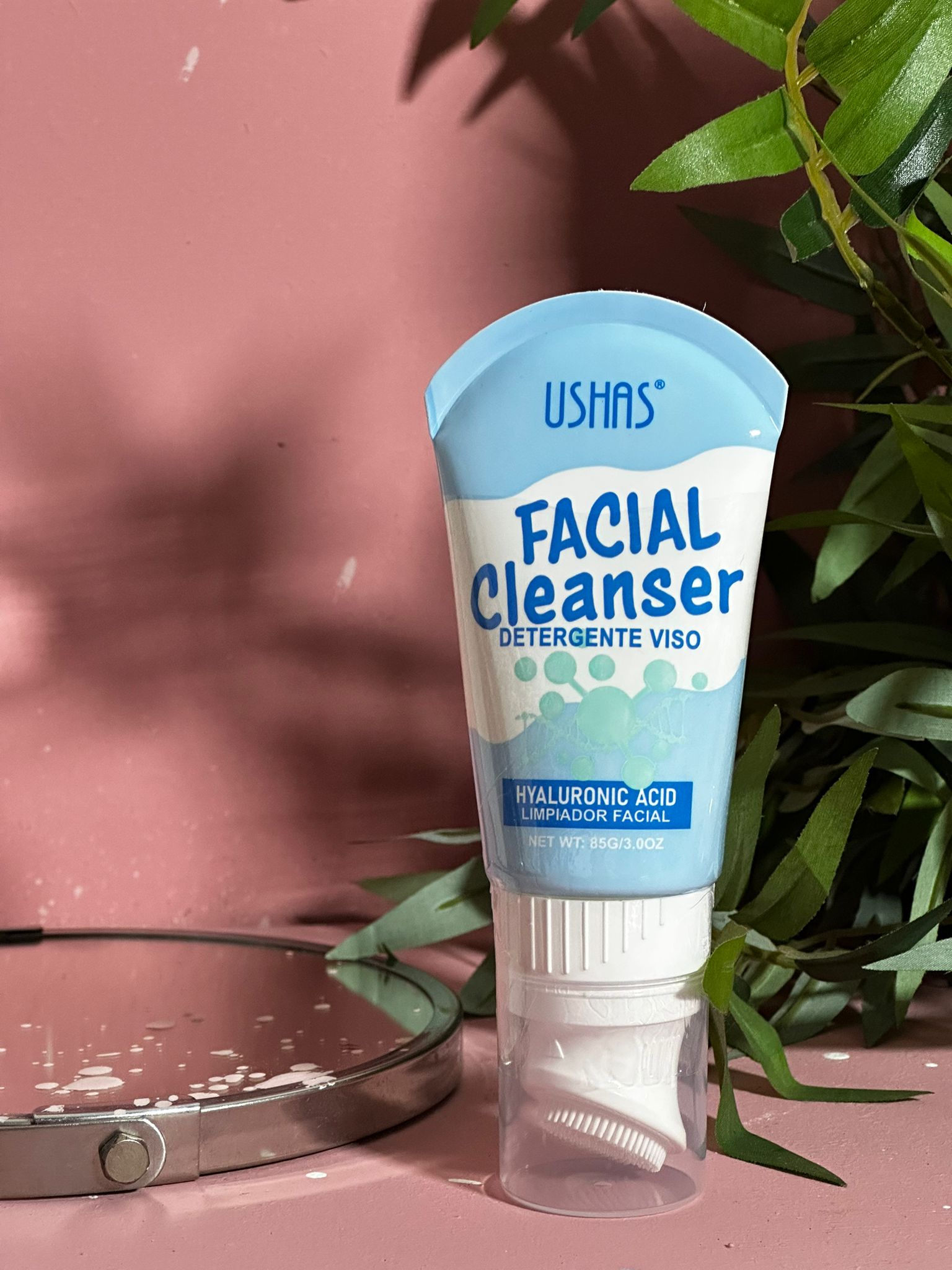 USHAS Facial Cleanser - Detergente Viso con Acido Ialuronico e Spazzola Integrata